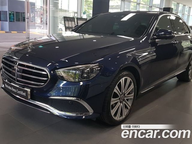 Mercedes-Benz E-Class 2022