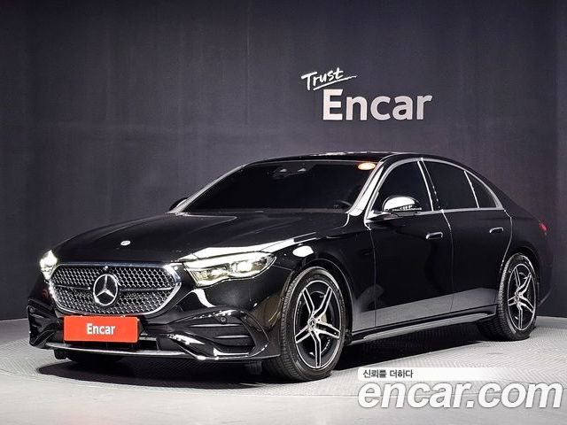 Mercedes-Benz E-Class 2024