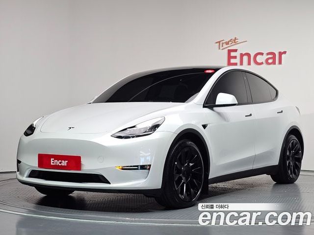 Tesla Model Y 2022