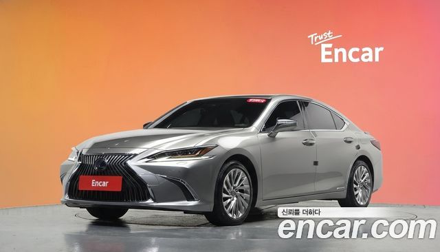 Lexus ES 2019