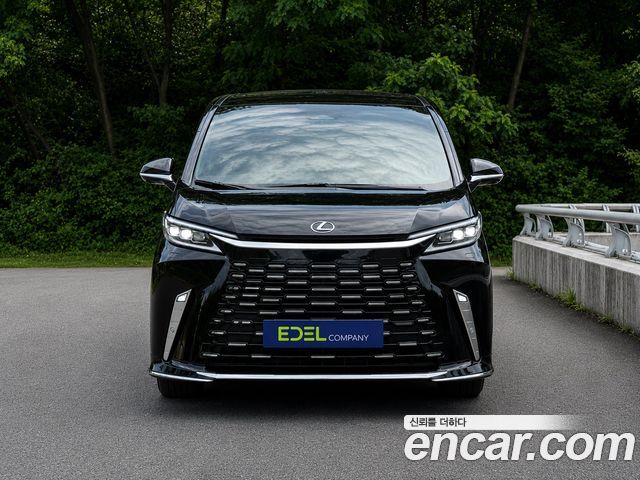 Lexus LM 2024