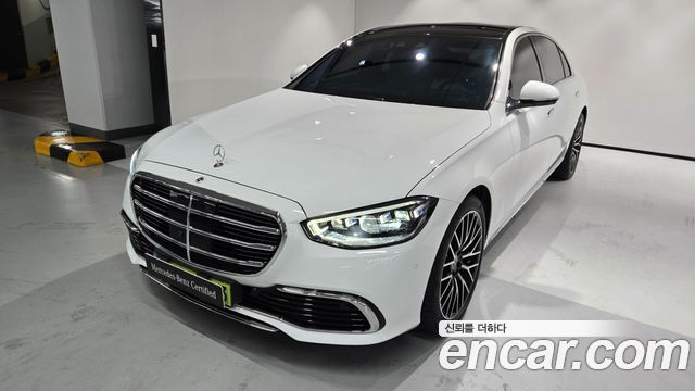 Mercedes-Benz S-Class 2025