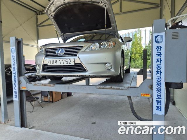 Lexus ES 2013