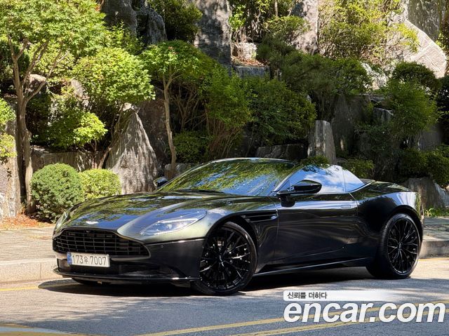 Astonmartin DB11 2023