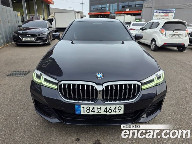 BMW 5-Series 2021