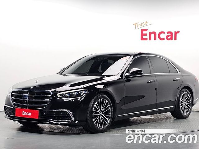 Mercedes-Benz S-Class 2024