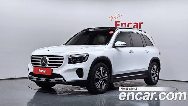Mercedes-Benz GLB-Class 2024