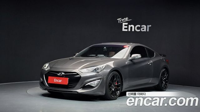 Hyundai Genesis 2012
