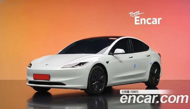Tesla Model 3 2024