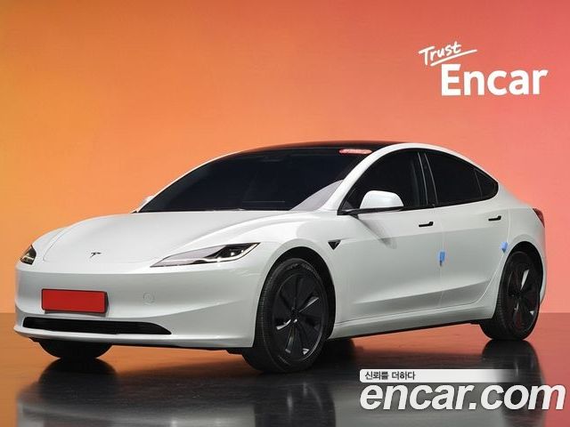 Tesla Model 3 2024