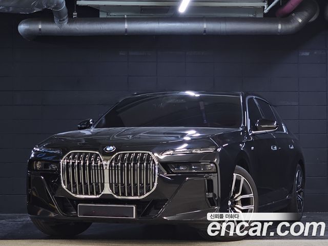 BMW 7-Series 2024