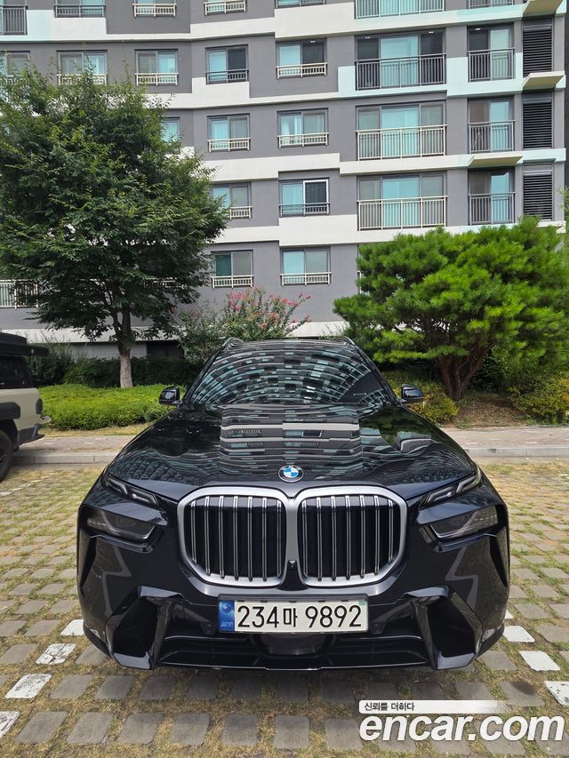 BMW X7 2024