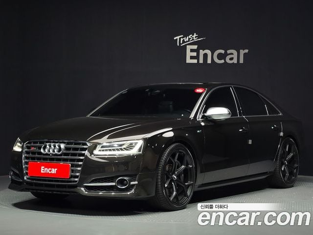 Audi S8 2015
