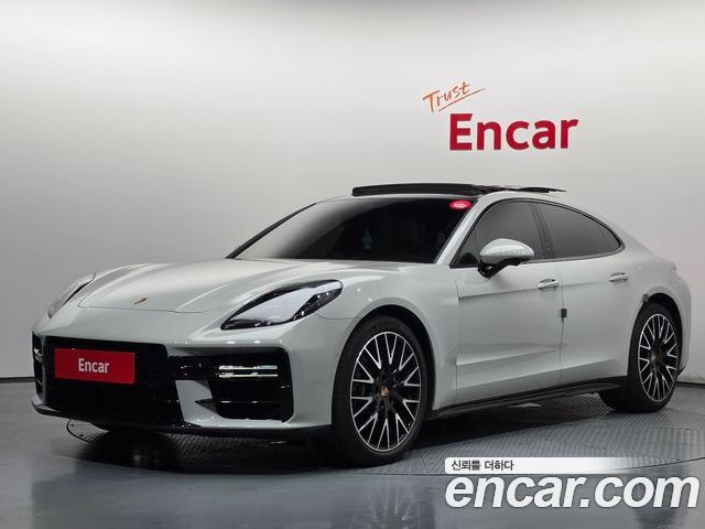 Porsche Panamera 2025