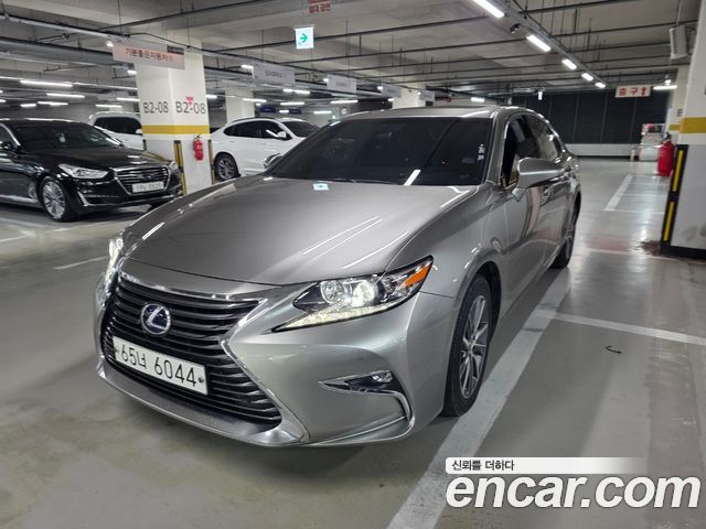 Lexus ES 2018