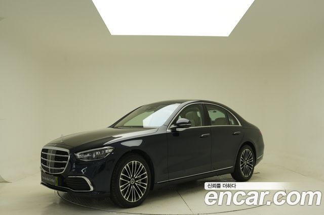 Mercedes-Benz S-Class 2025