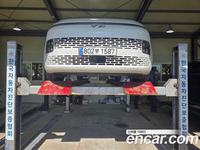 Hyundai Staria 2023