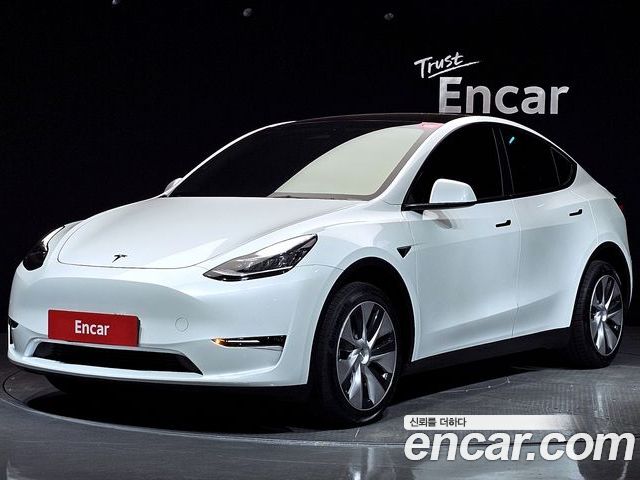 Tesla Model Y 2022