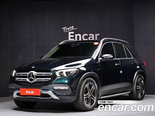 Mercedes-Benz GLE-Class 2021