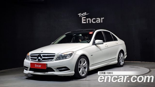 Mercedes-Benz C-Class 2011