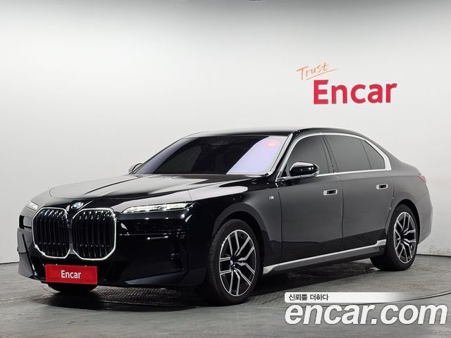 BMW 7-Series 2024