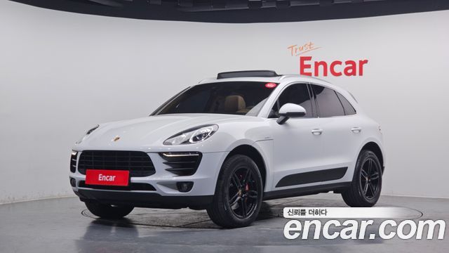 Porsche Macan 2015