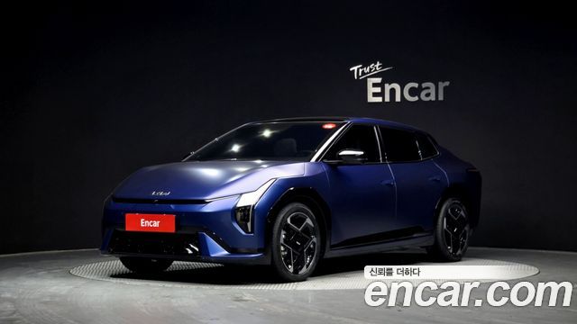 Kia EV4 2025