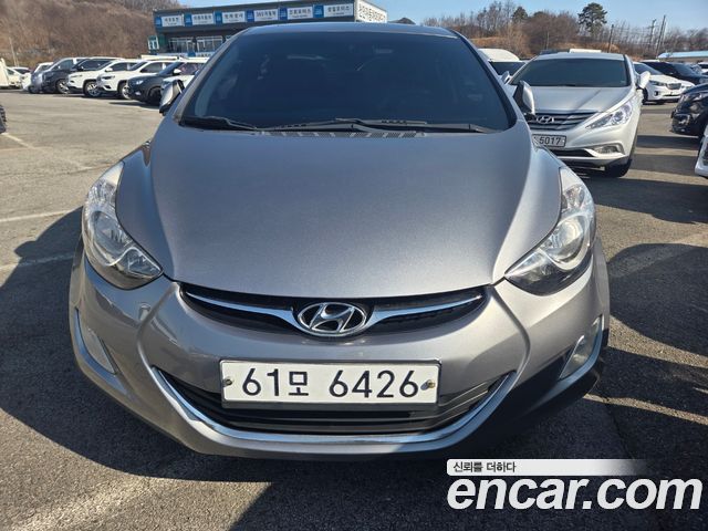 Hyundai AVANTE 2011