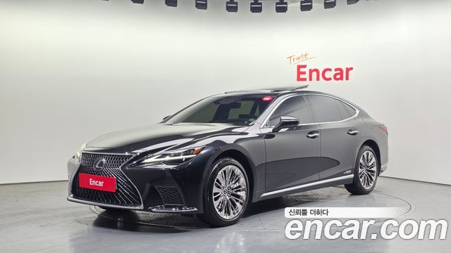 Lexus LS 2021
