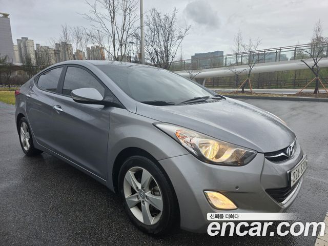 Hyundai AVANTE 2012