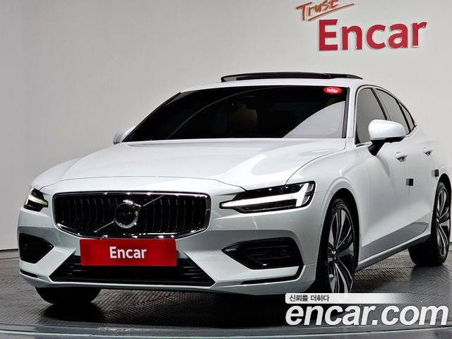 Volvo S60 2023