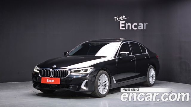 BMW 5-Series 2023