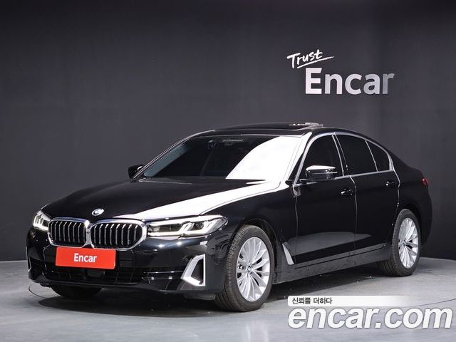 BMW 5-Series 2023