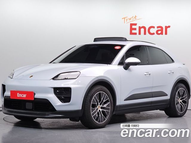 Porsche Macan 2025