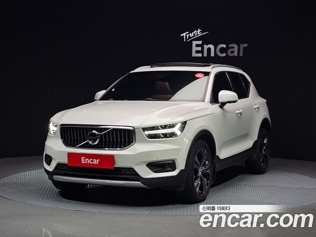 Volvo XC40 2021