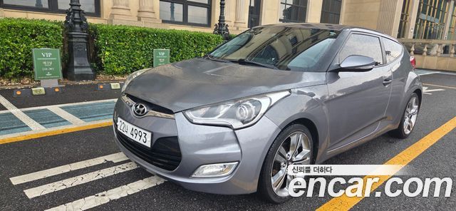 Hyundai Veloster 2011