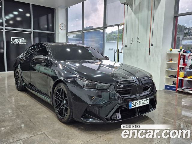 BMW M5 2025