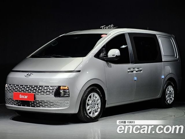 Hyundai Staria 2022