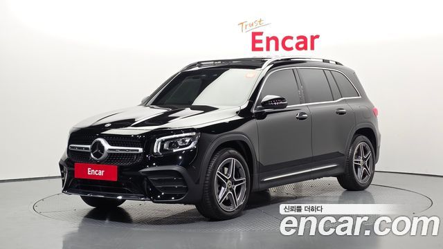 Mercedes-Benz GLB-Class 2023