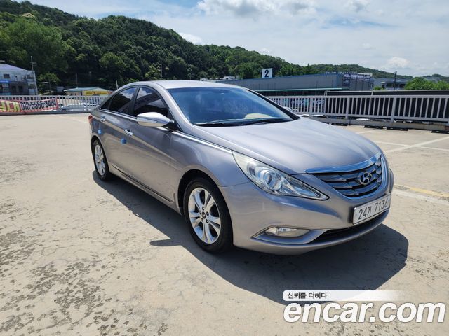 Hyundai Sonata 2010