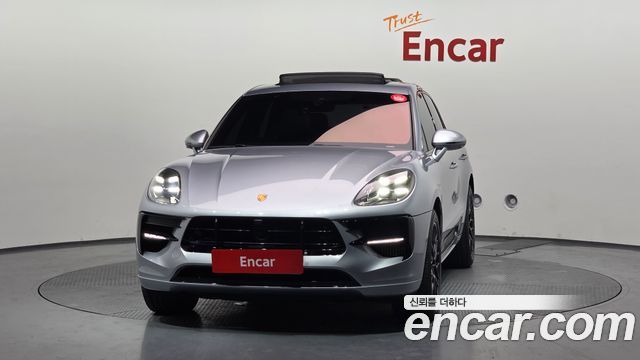 Porsche Macan 2021