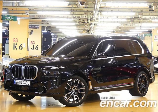 BMW X7 2025