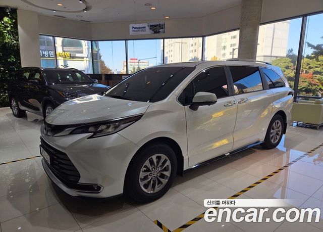 Toyota Sienna 2025