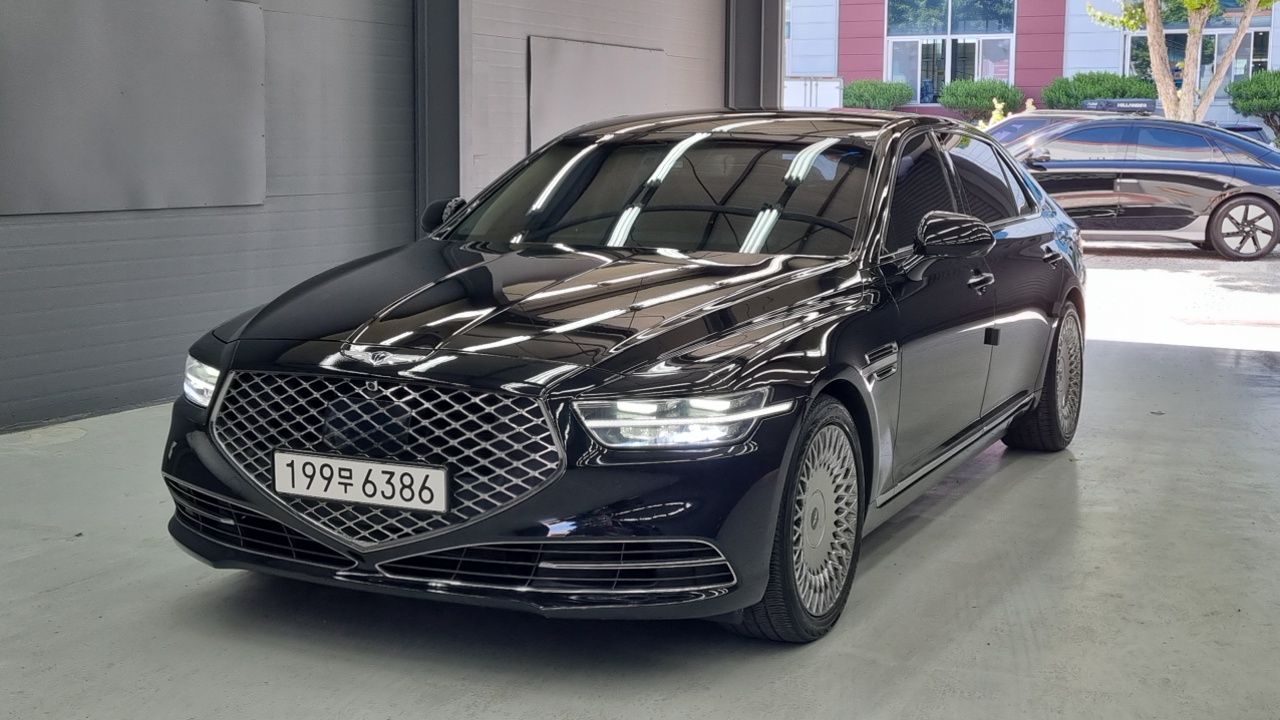 Genesis G90 2020
