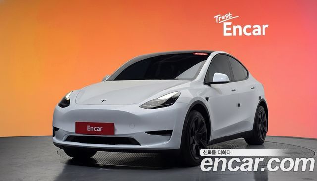 Tesla Model Y 2023