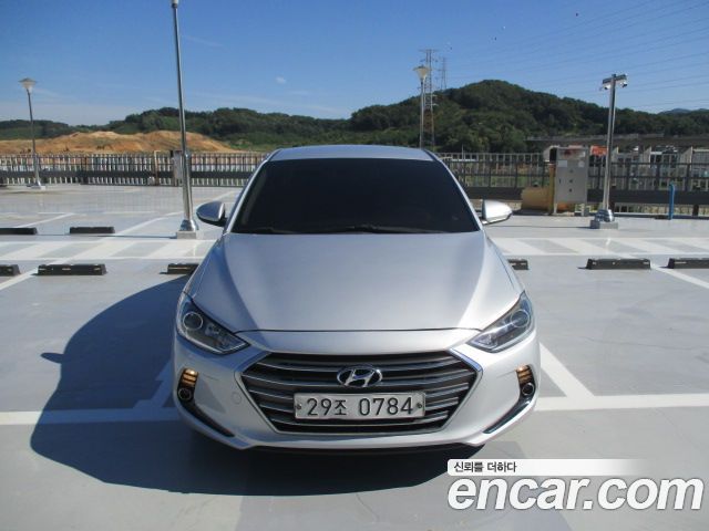 Hyundai AVANTE 2016