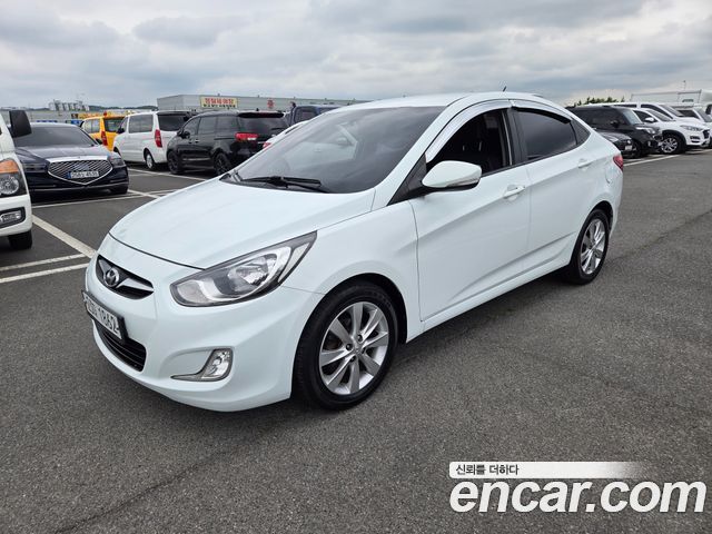 Hyundai Accent 2012