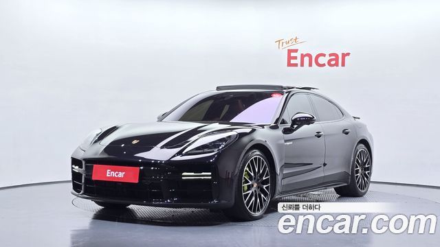 Porsche Panamera 2025