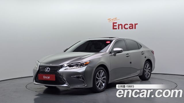 Lexus ES 2018