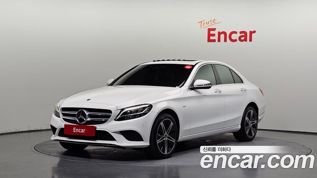 Mercedes-Benz C-Class 2020